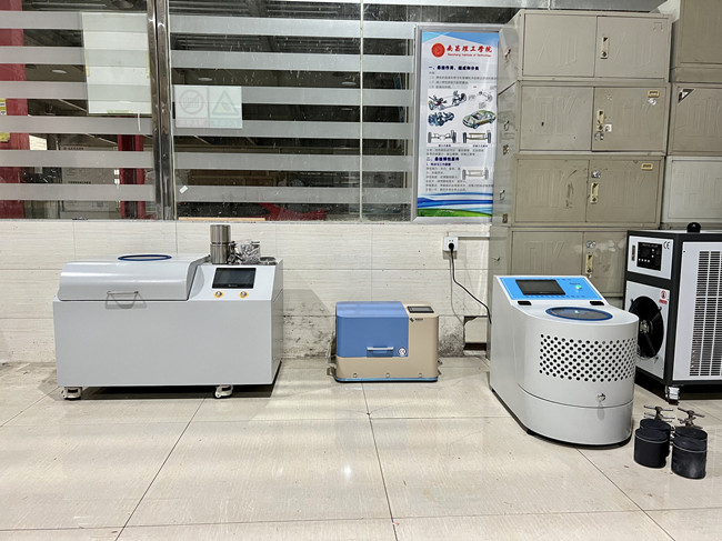 南昌理工學(xué)院全方位行星球磨機(jī)、行星式球磨機(jī)、桌面型行星球磨機(jī)